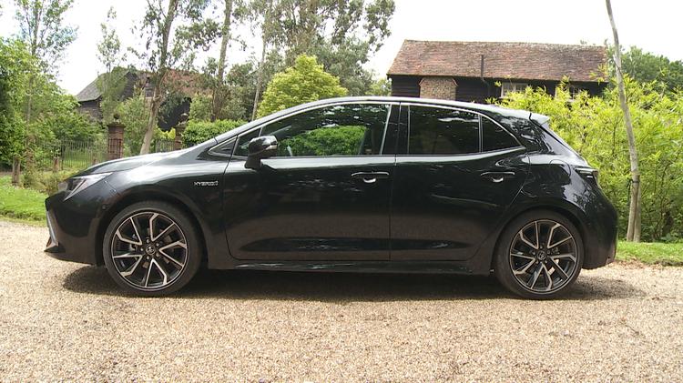 TOYOTA COROLLA HATCHBACK 1.8 Hybrid Excel 5dr CVT [Bi-tone]